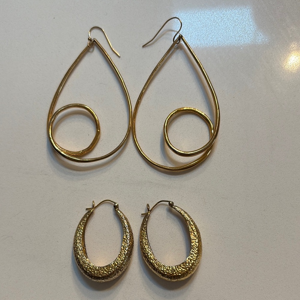 Elegant Gold Hoop Earrings Set - two pair